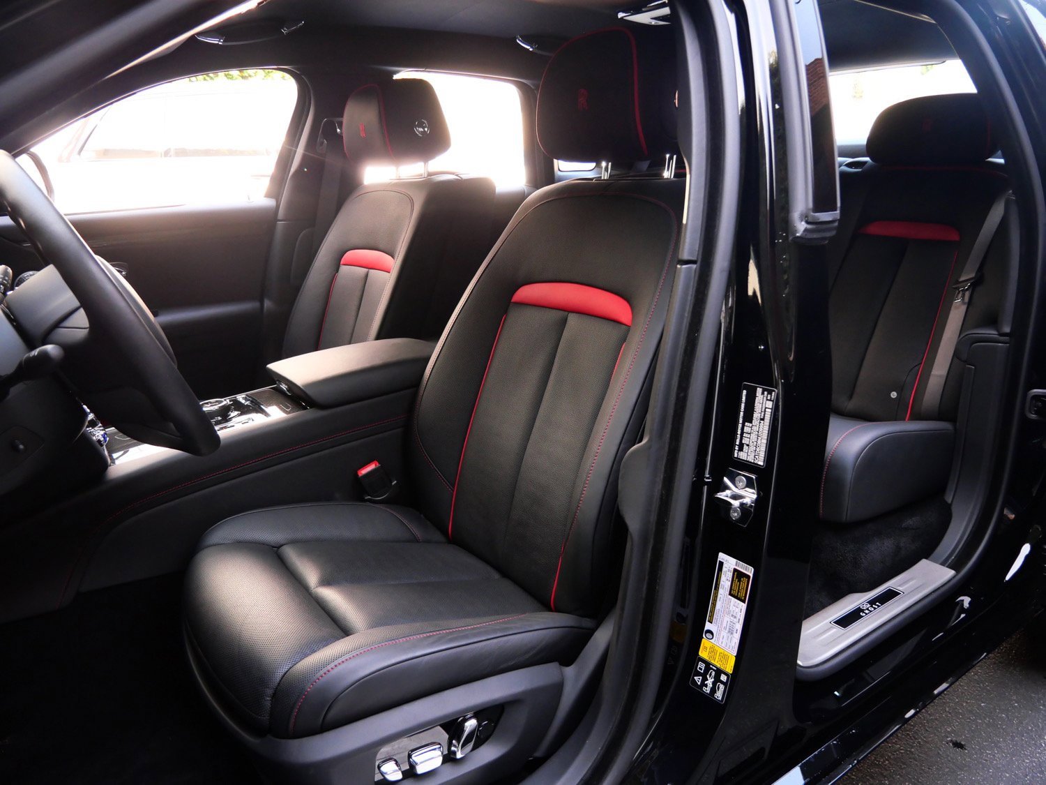 Used 2022 Rolls-Royce Ghost Black Badge image 29