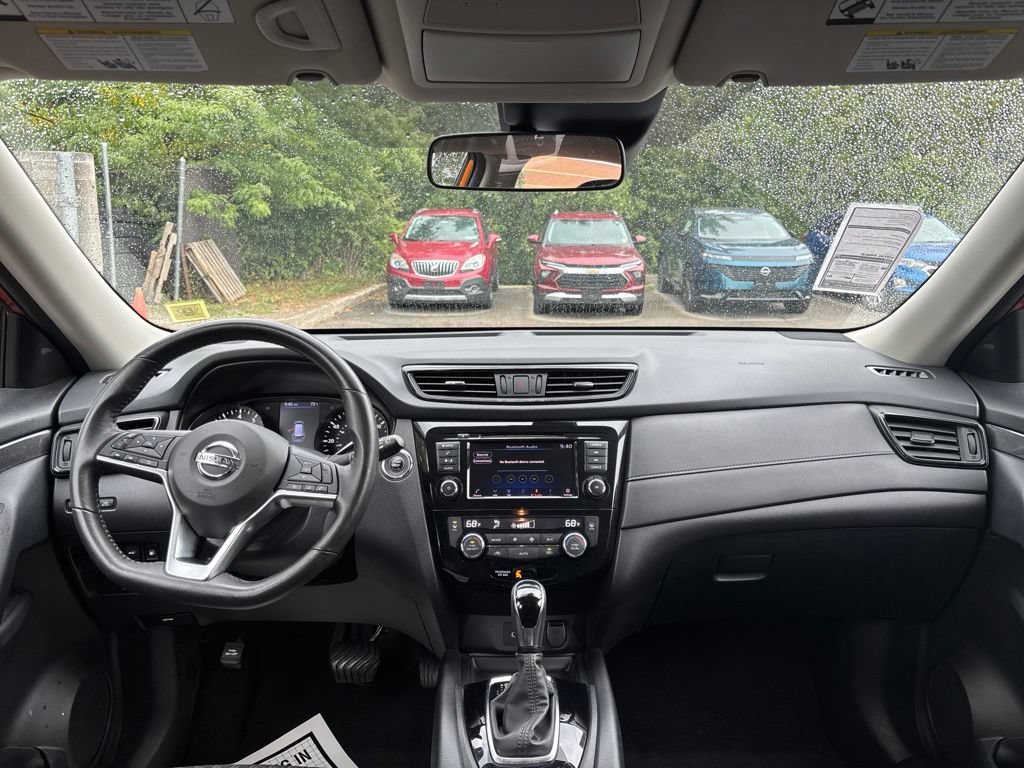 Used 2020 Nissan Rogue SV AWD/4WD image 15