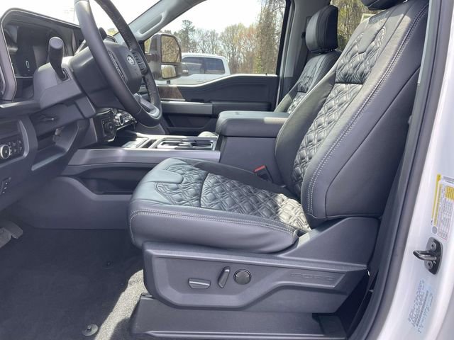 New 2026 Ford F250 Lariat w/ Black Appearance Package image 11