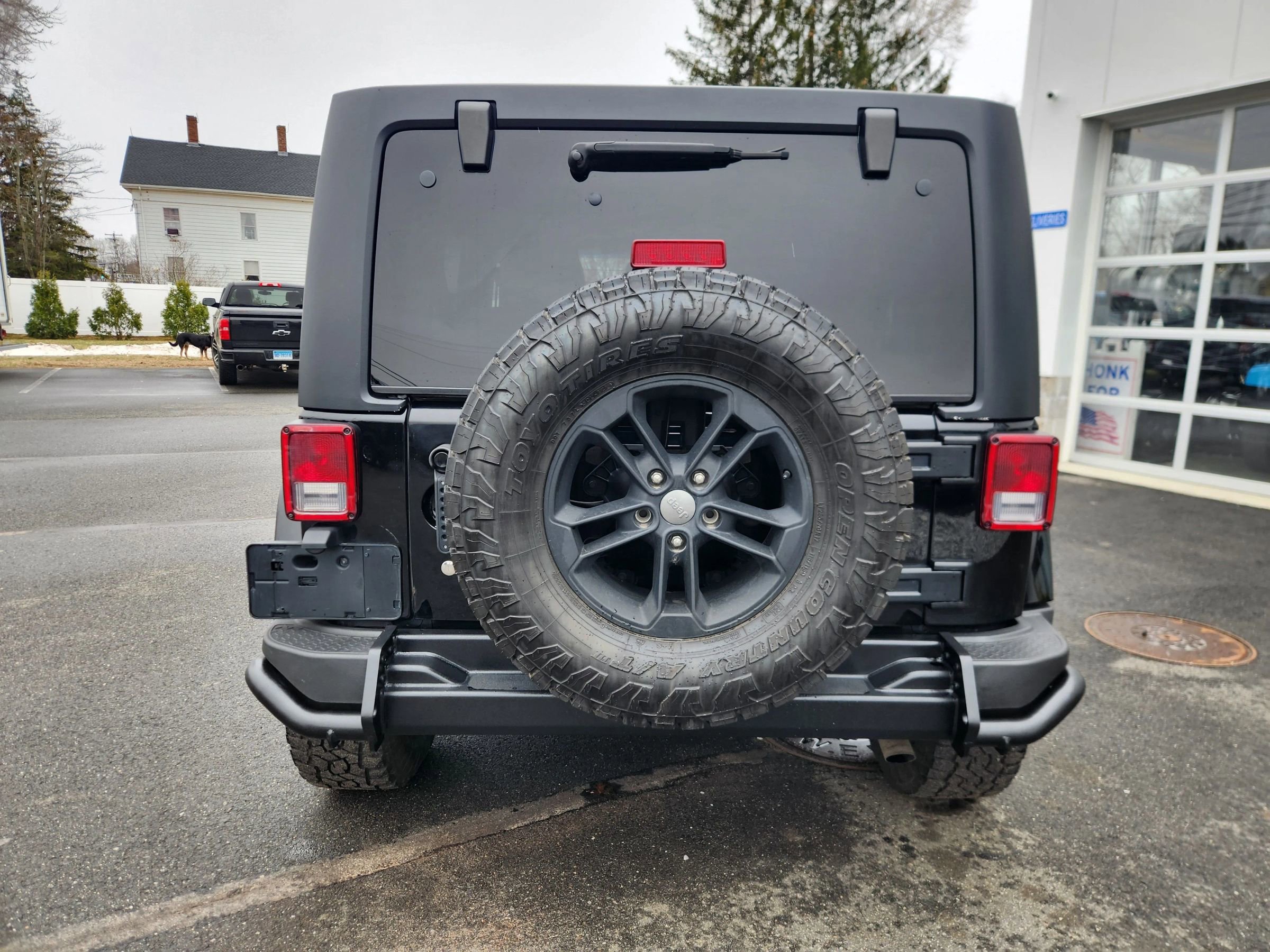 Used 2017 Jeep Wrangler Unlimited Sahara AWD/4WD image 16