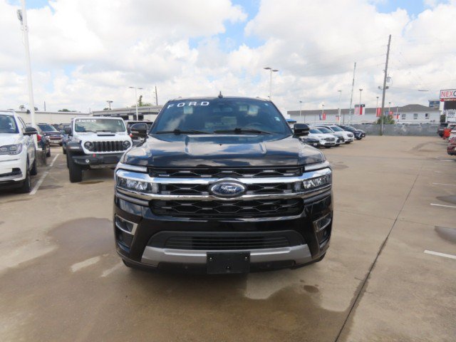 Used 2024 Ford Expedition Max Limited RWD image 4