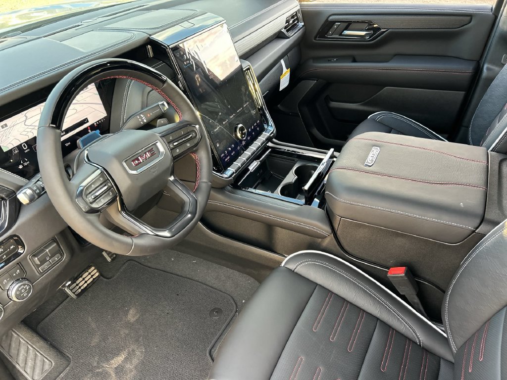 New 2026 GMC Yukon AT4 Ultimate AWD/4WD image 10