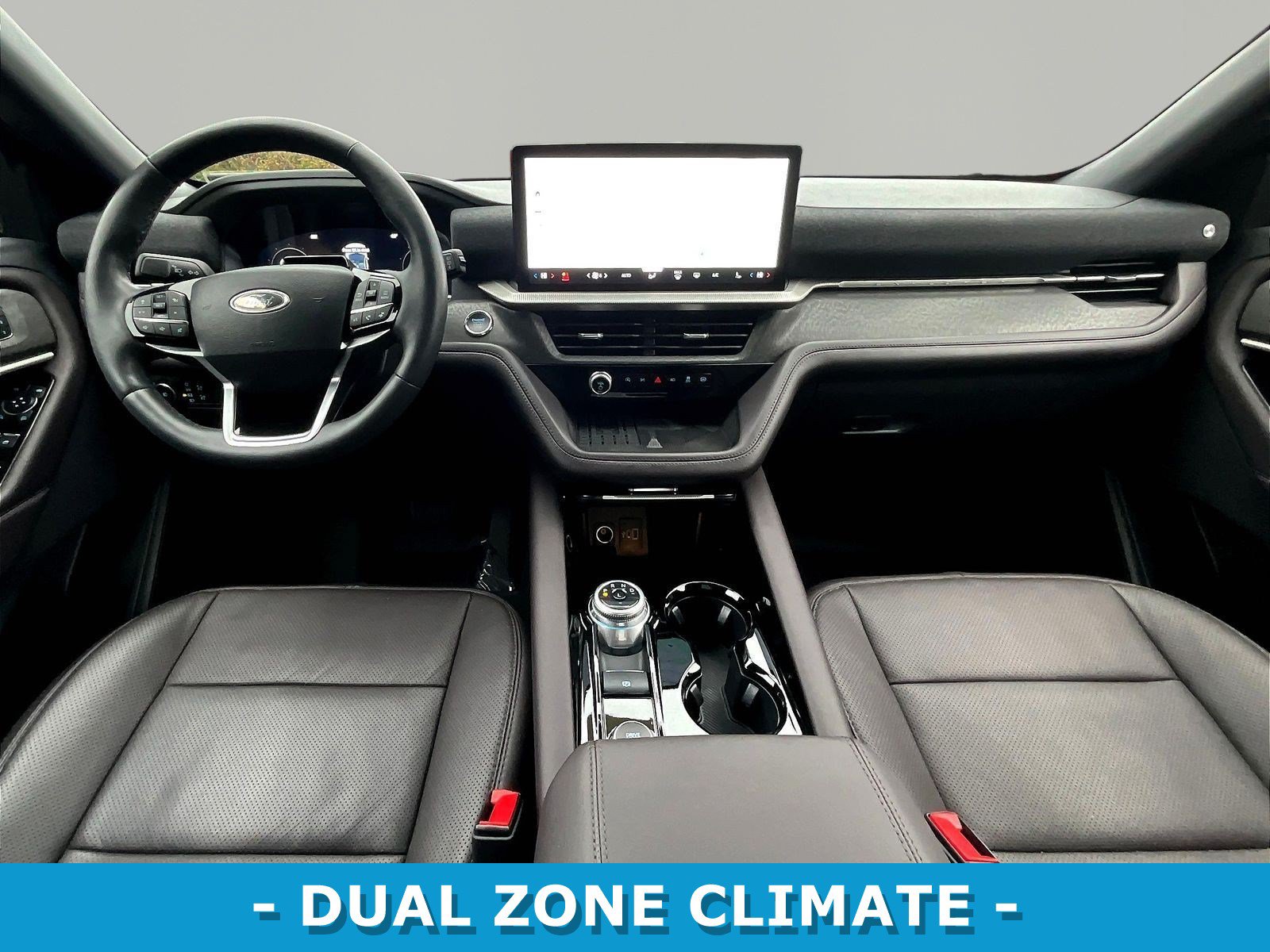 Used 2025 Ford Explorer Platinum w/ Ultimate Package AWD/4WD image 7
