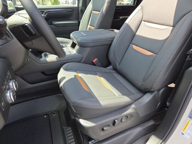 New 2026 GMC Sierra 3500 AT4 w/ AT4 Premium Plus Package AWD/4WD image 36