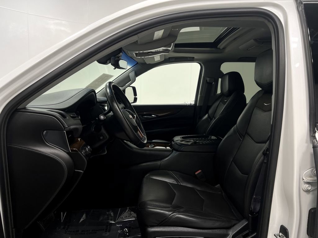Used 2017 Cadillac Escalade Premium Luxury image 13