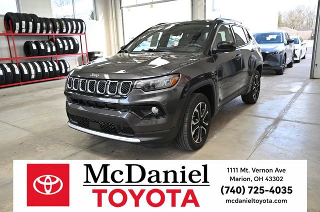 Used 2023 Jeep Compass Limited AWD/4WD image 1