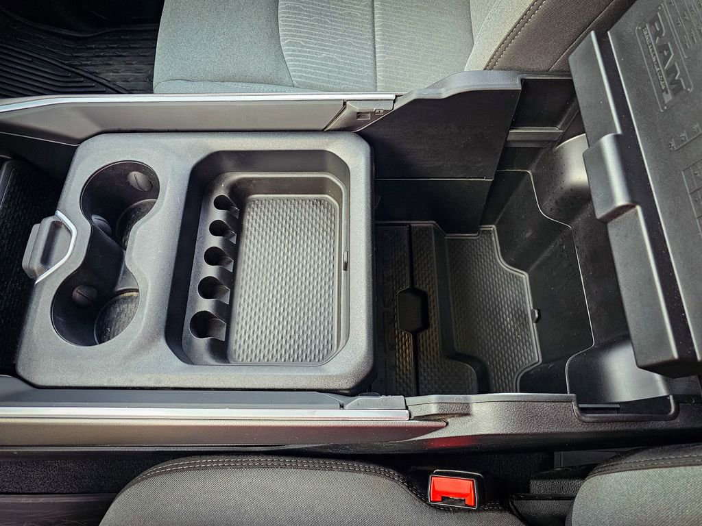 Certified 2024 RAM 3500 Big Horn image 33