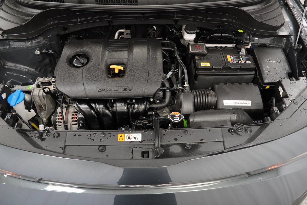 Used 2025 Kia Soul LX w/ LX Technology Package FWD image 41