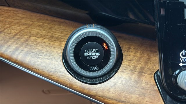 Used 2023 Jeep Grand Wagoneer L Series III w/ Rear Seat Video Group 1 image 16