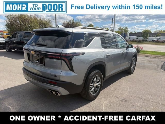 Used 2025 Chevrolet Traverse LT image 4