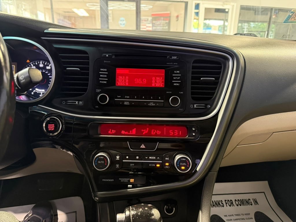Used 2015 Kia Optima LX FWD image 14