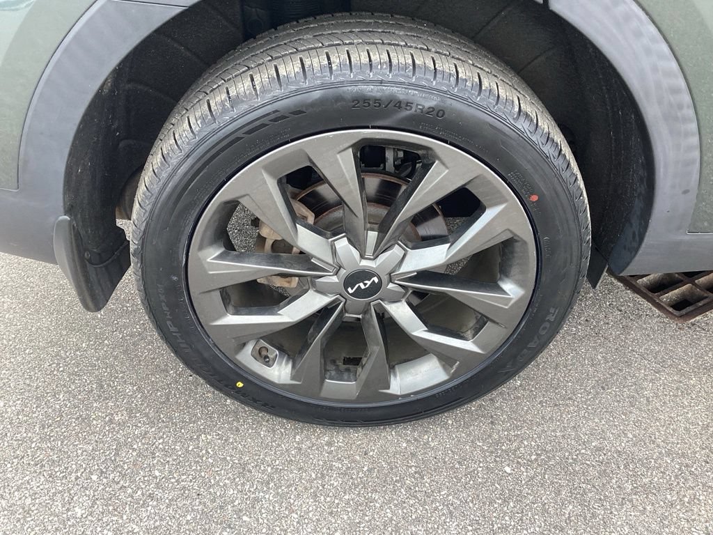 Certified 2023 Kia Sorento X-Line EX AWD/4WD image 9