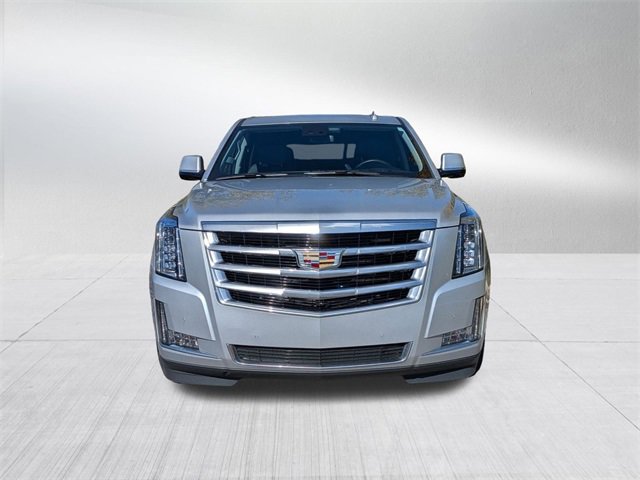 Used 2020 Cadillac Escalade Luxury image 2