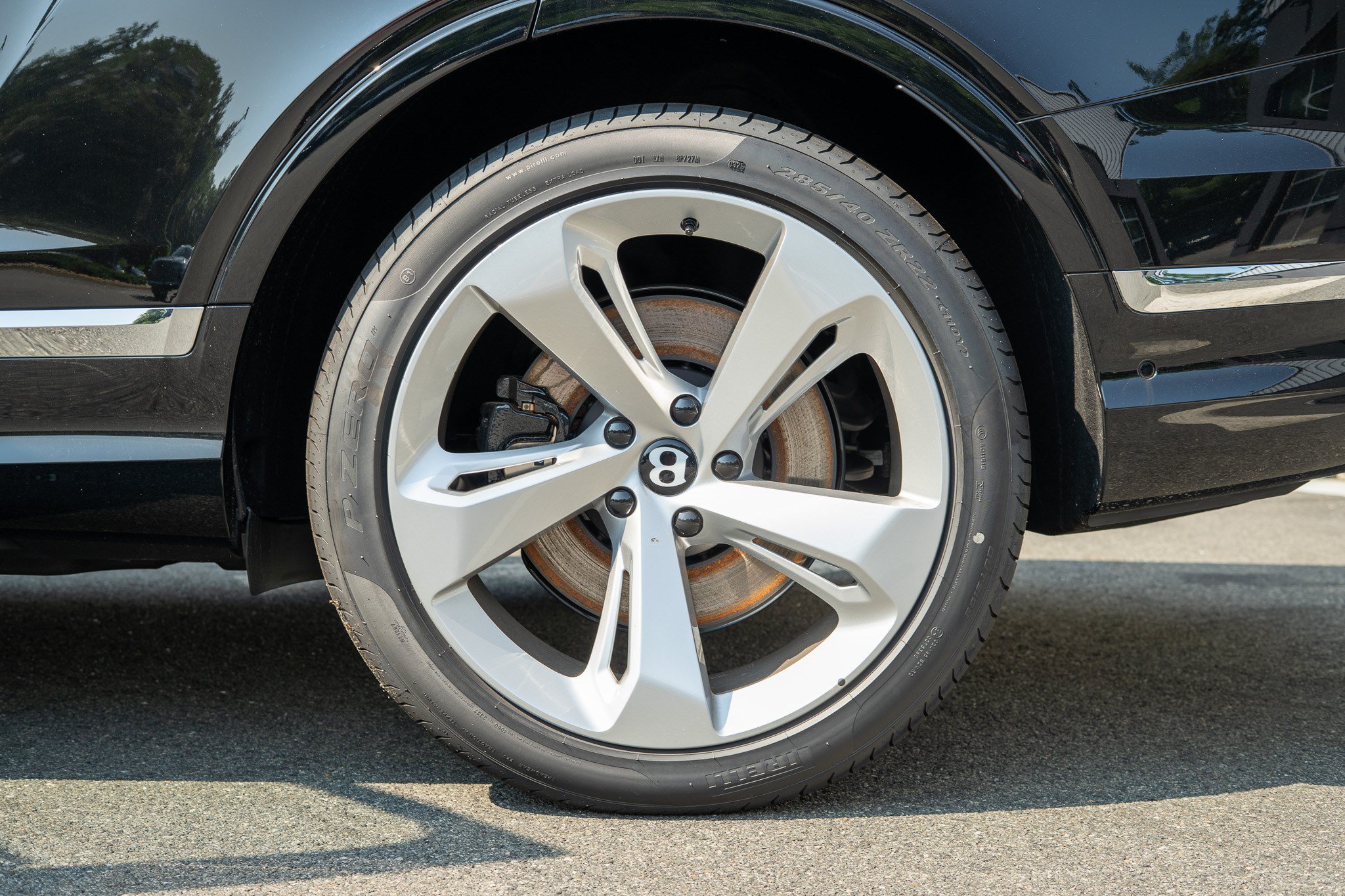 New 2026 Bentley Bentayga AWD/4WD image 28