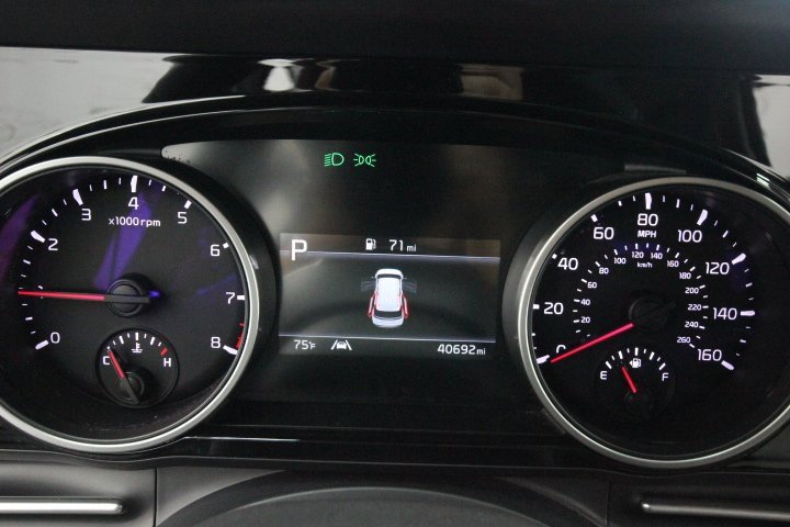 Used 2022 Kia Carnival SX image 15