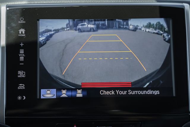 Used 2017 Honda Pilot Touring image 49