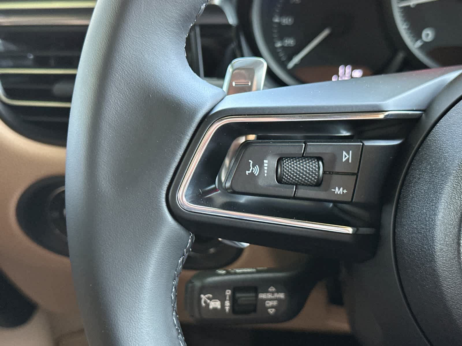 New 2026 Porsche Macan AWD/4WD image 26