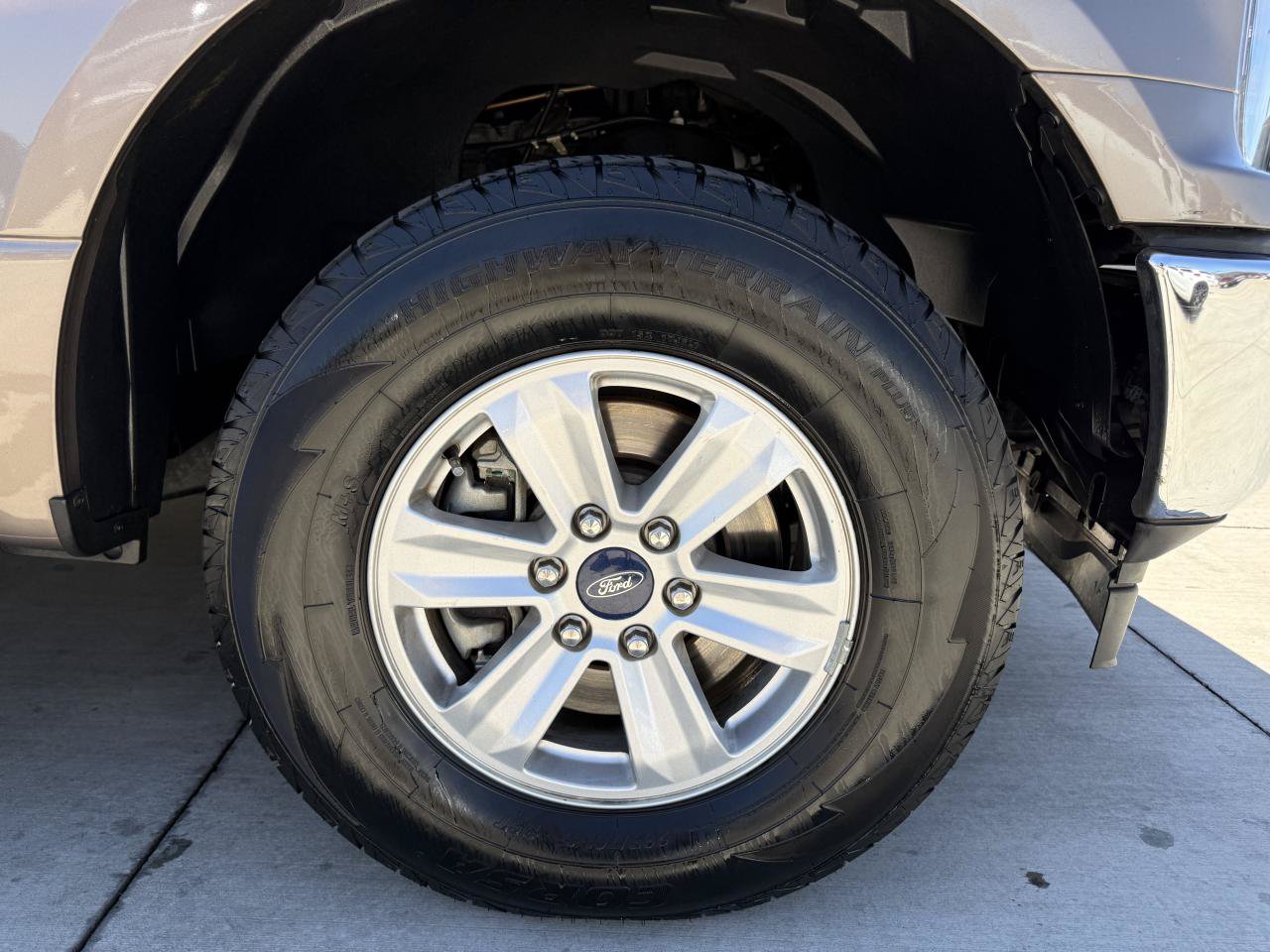 Used 2018 Ford F150 XLT w/ Equipment Group 301A Mid AWD/4WD image 12