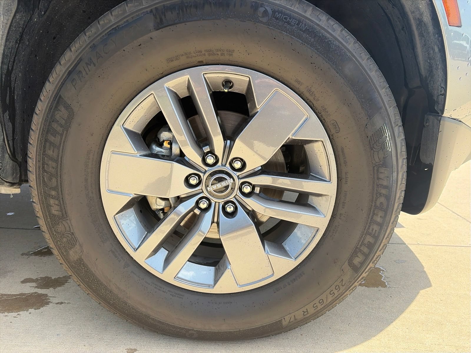Used 2025 Nissan Frontier SV RWD image 9