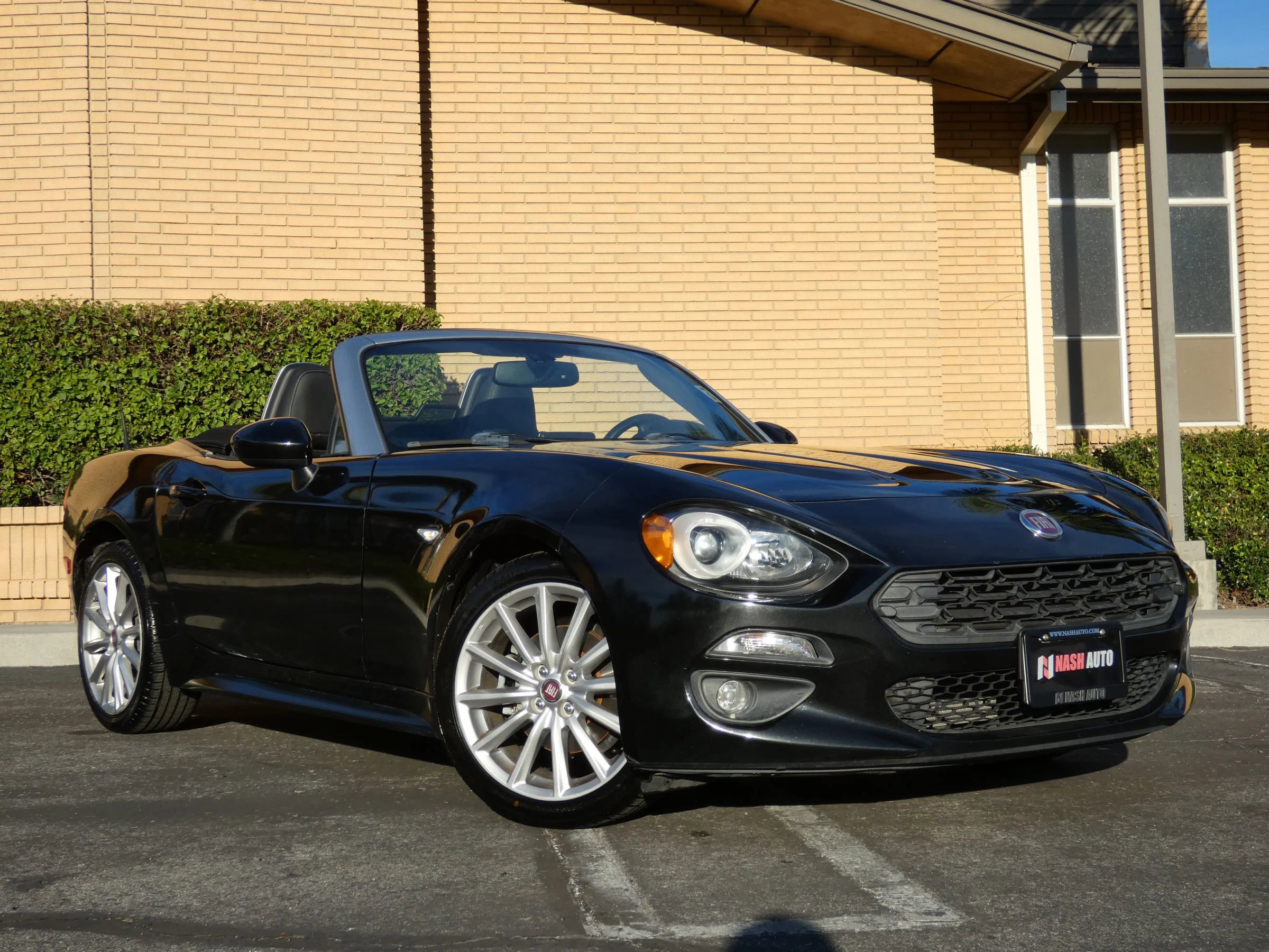 Used 2017 FIAT 124 Spider Lusso image 5