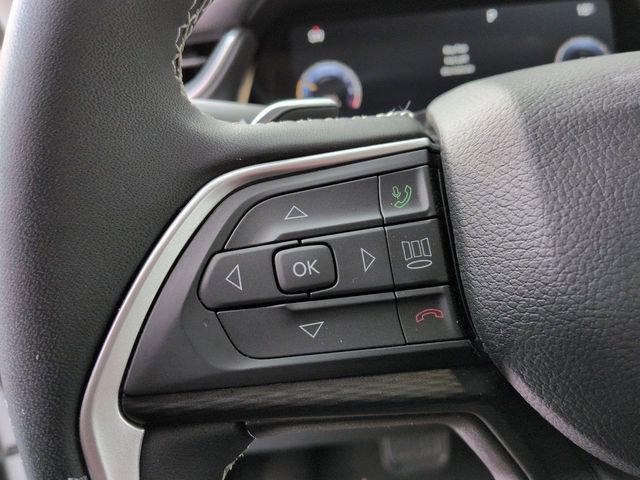 Used 2024 Jeep Grand Cherokee Laredo X image 15