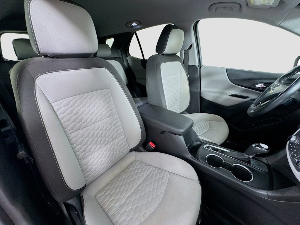 Used 2020 Chevrolet Equinox LT FWD image 30