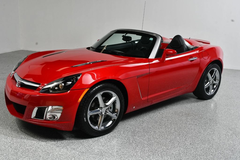 Used 2007 Saturn Sky Red Line RWD image 2