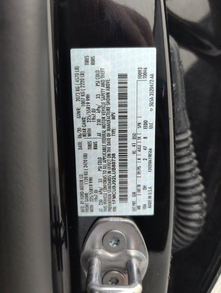 Certified 2020 Ford Escape Titanium AWD/4WD image 42