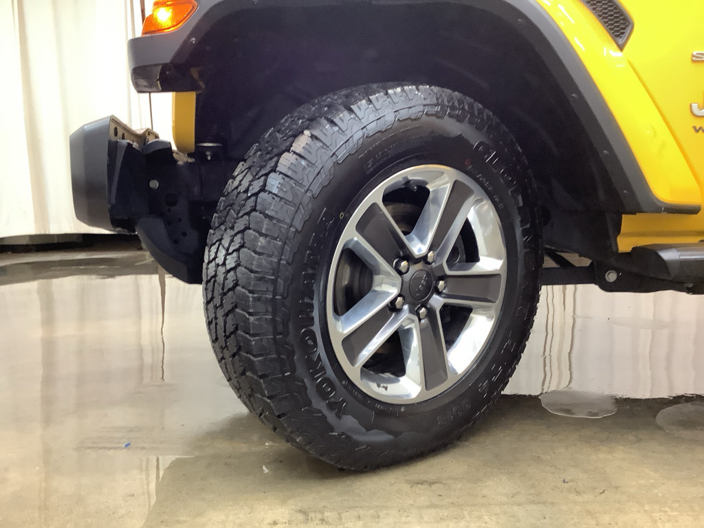 Used 2020 Jeep Wrangler Unlimited Sahara AWD/4WD image 27