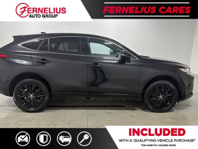 Used 2023 Toyota Venza Nightshade AWD/4WD image 9