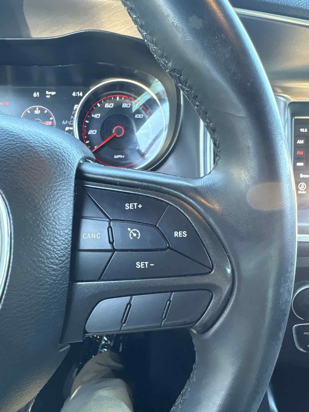 Used 2019 Dodge Charger SXT image 25