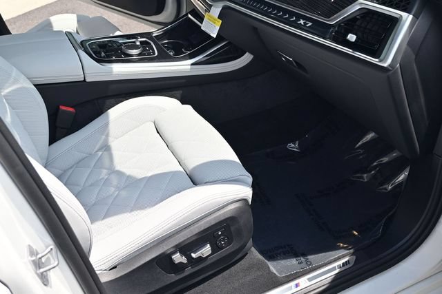 New 2027 BMW X7 xDrive40i w/ M Sport Package AWD/4WD image 35
