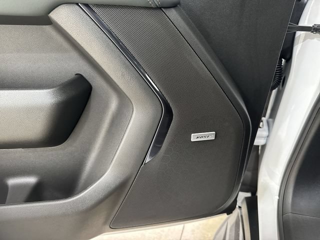 New 2026 GMC Yukon XL AT4 w/ LPO, Floor Liner Package AWD/4WD image 24