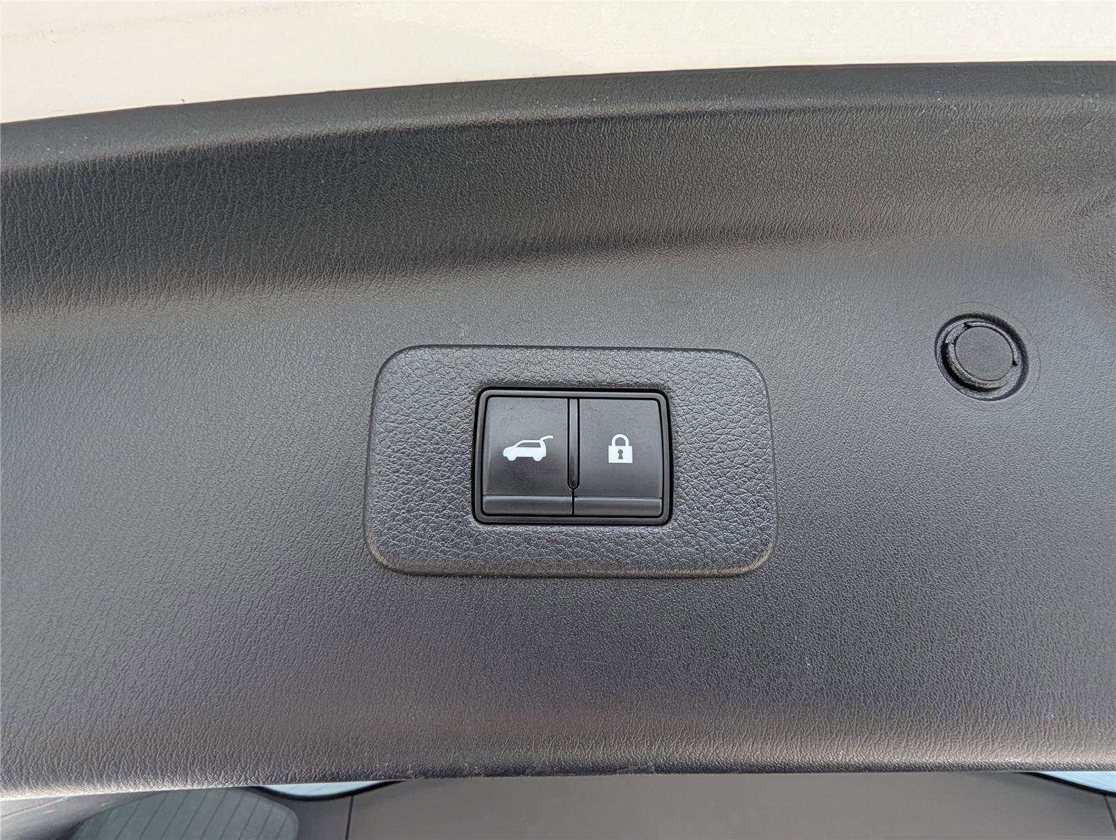 Used 2023 Nissan Armada SL w/ Midnight Edition Package image 13