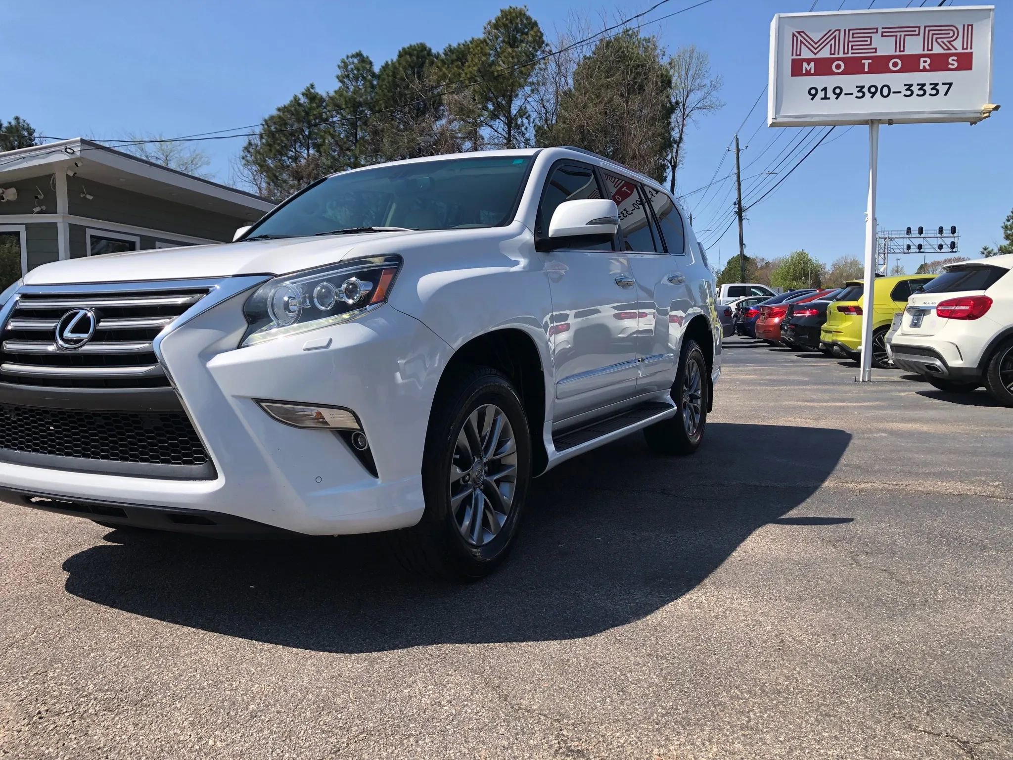 Used 2016 Lexus GX 460 Luxury w/ Preferred Accessory Package image 7