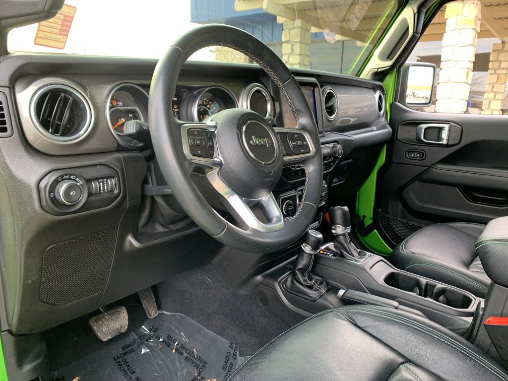 Used 2019 Jeep Wrangler Unlimited Sahara w/ Uconnect 4C Nav & Sound Group image 19