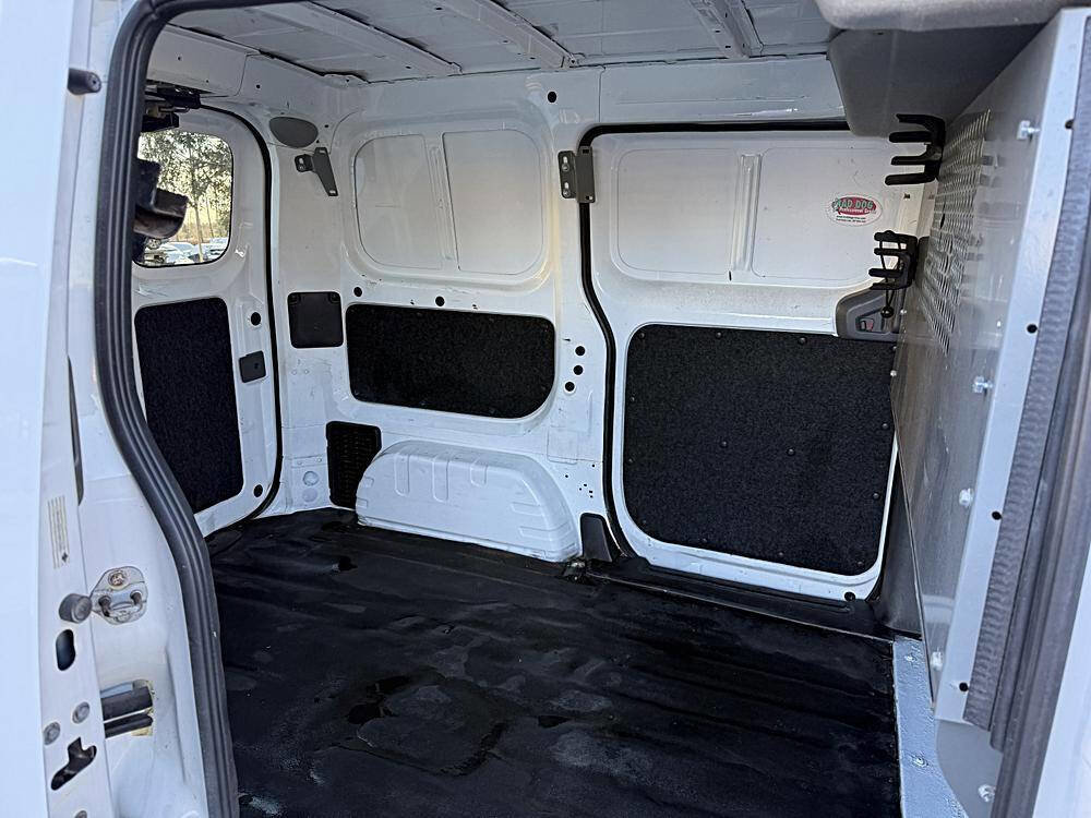 Used 2014 Nissan NV200 S w/ Back Door Glass Package image 9