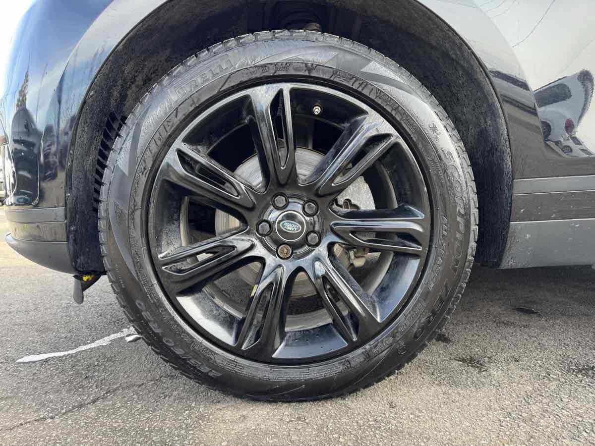 Used 2020 Land Rover Range Rover Velar S image 9