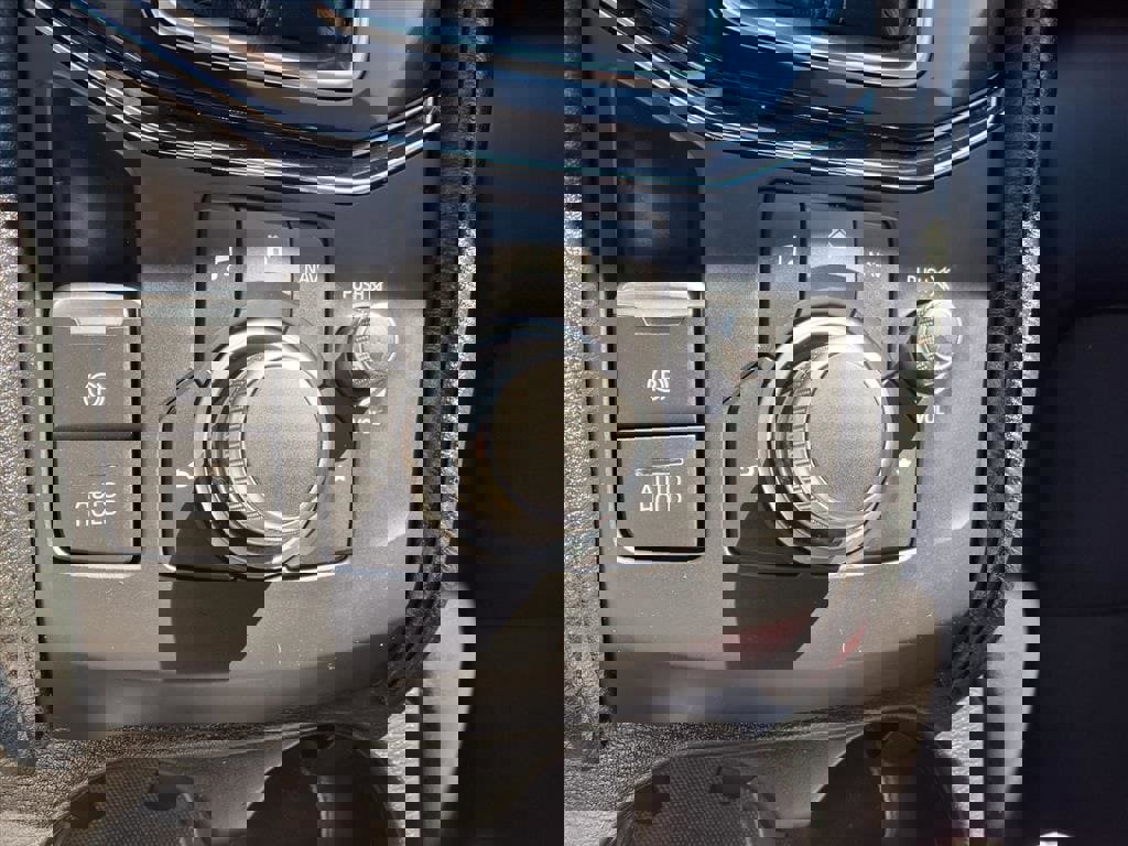 Used 2020 MAZDA CX-5 Touring image 23