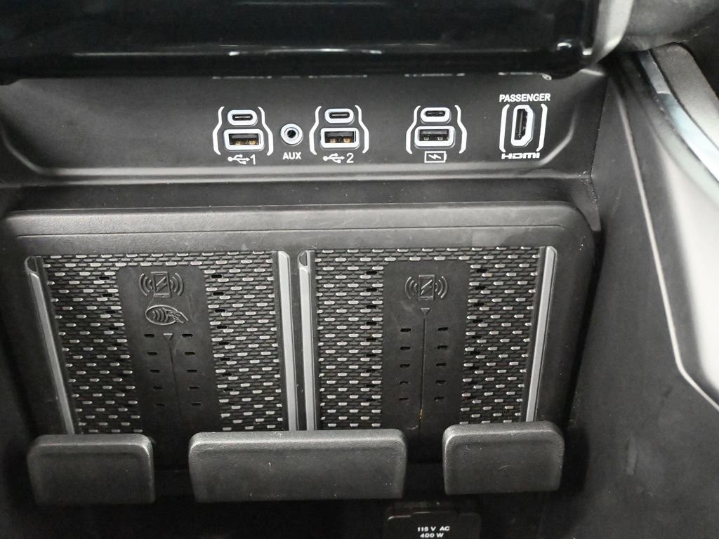 Used 2025 RAM 1500 Laramie w/ Night Edition image 6