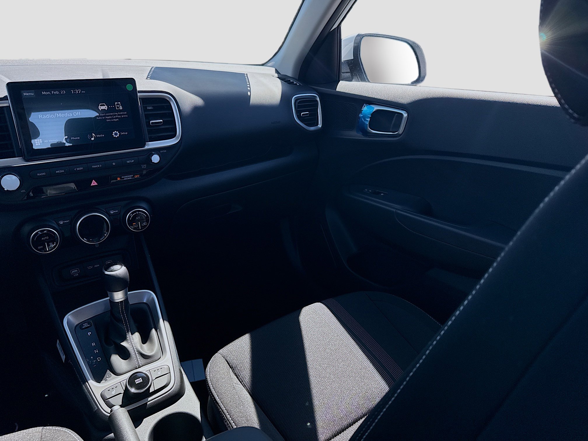 New 2026 Hyundai Venue SEL image 16