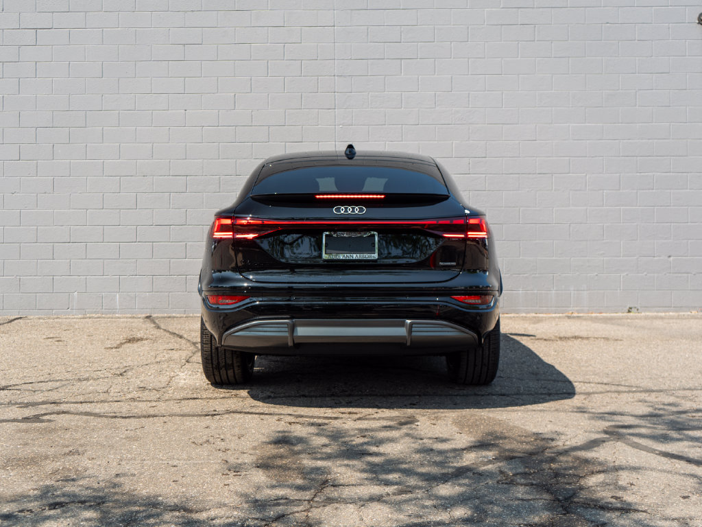New 2027 Audi Q6 e-tron Premium AWD/4WD image 5