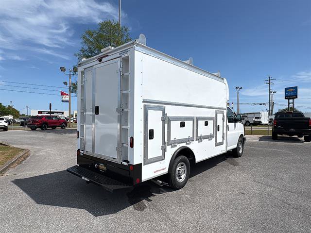 New 2026 Chevrolet Express 3500 w/ Power Convenience Package image 9