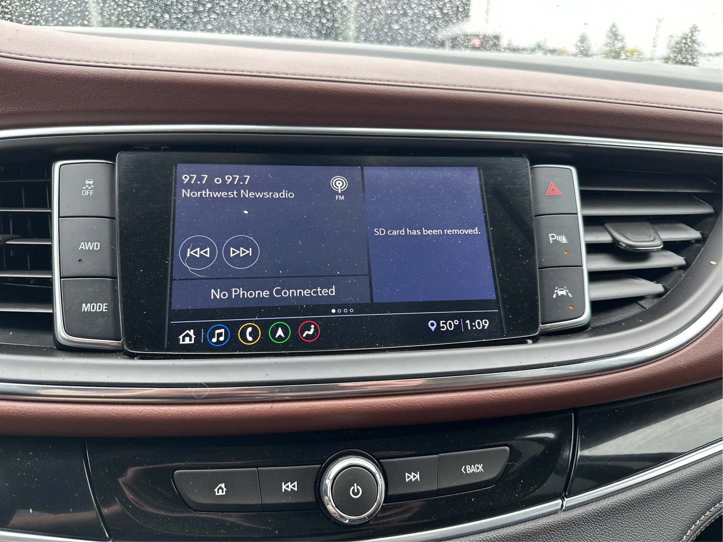 Used 2021 Buick Enclave Avenir w/ Avenir Technology Package AWD/4WD image 14