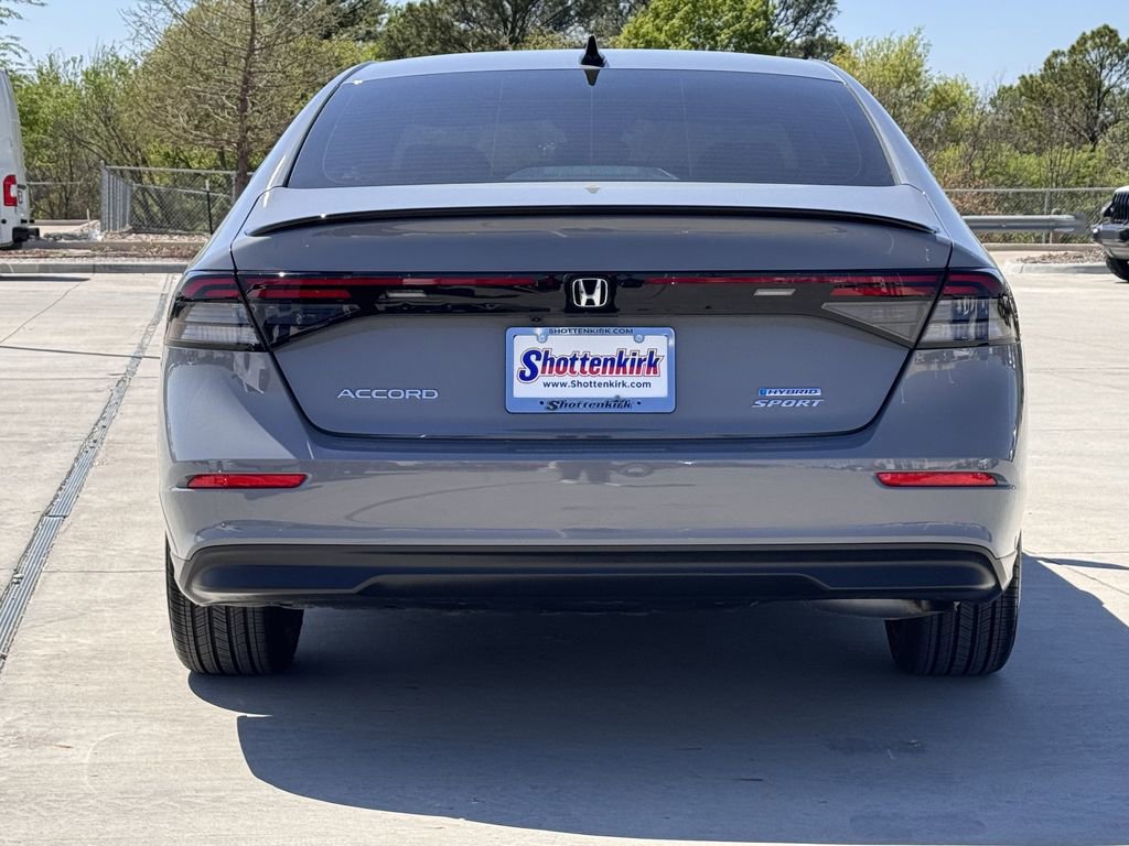 Used 2025 Honda Accord Sport image 5