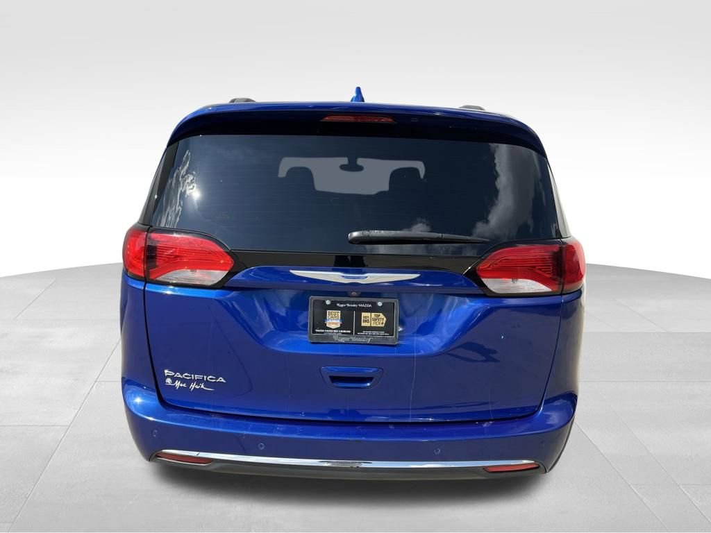 Used 2018 Chrysler Pacifica Touring Plus FWD image 7