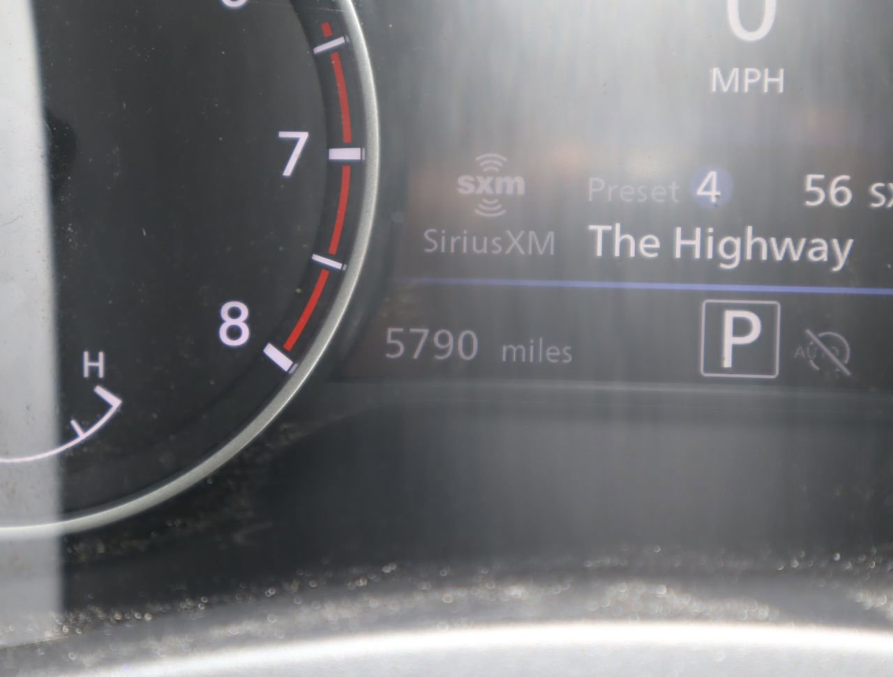 Used 2024 Nissan Sentra SV w/ Trunk Package image 10