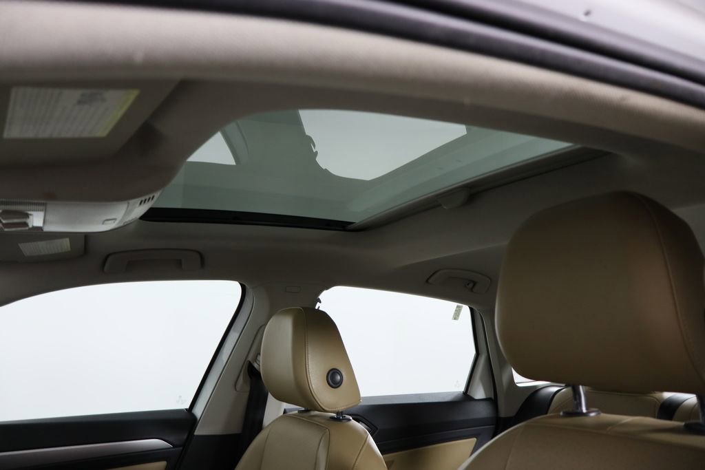 Used 2019 Volkswagen Jetta SE w/ Cold Weather Package image 24