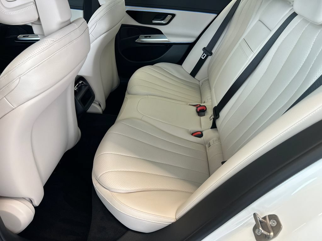 New 2027 Mercedes-Benz E 450 4MATIC Sedan image 26
