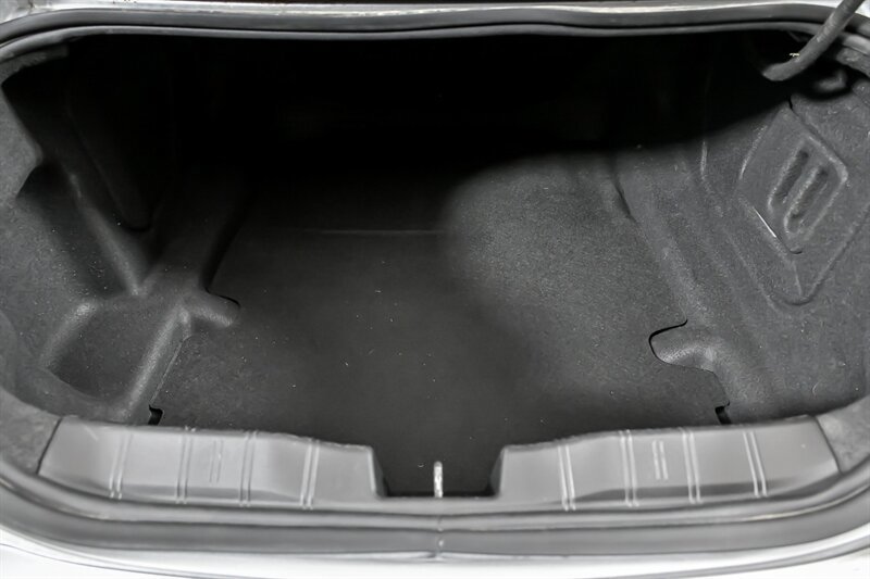 Used 2019 Chevrolet Camaro ZL1 RWD image 13